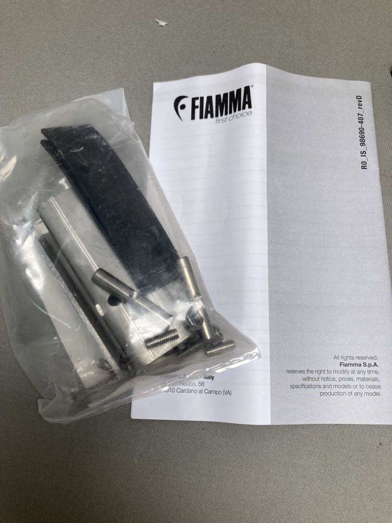 Fiamma Markisenadapter VW T5-T6 für Markise F40 Art.-Nr.: 98655Z038 neu