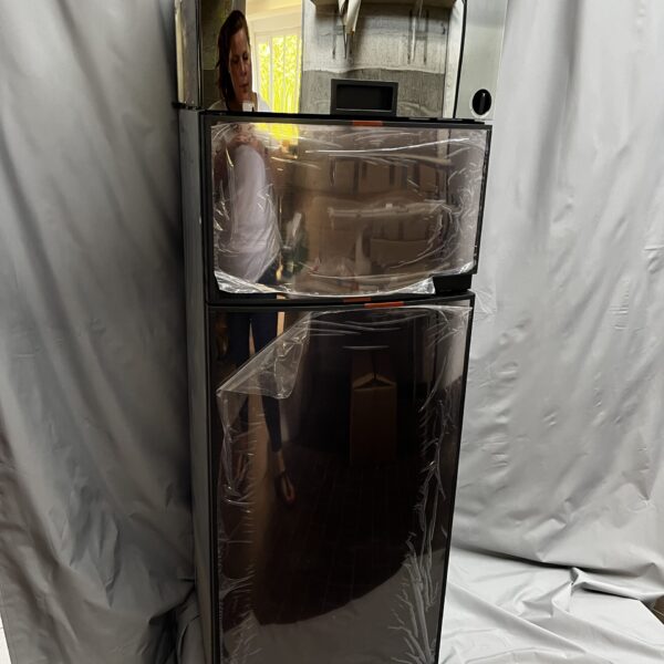 Dometic RMDT 8505 Kühlschrank mit Gefrierfach und Backofen