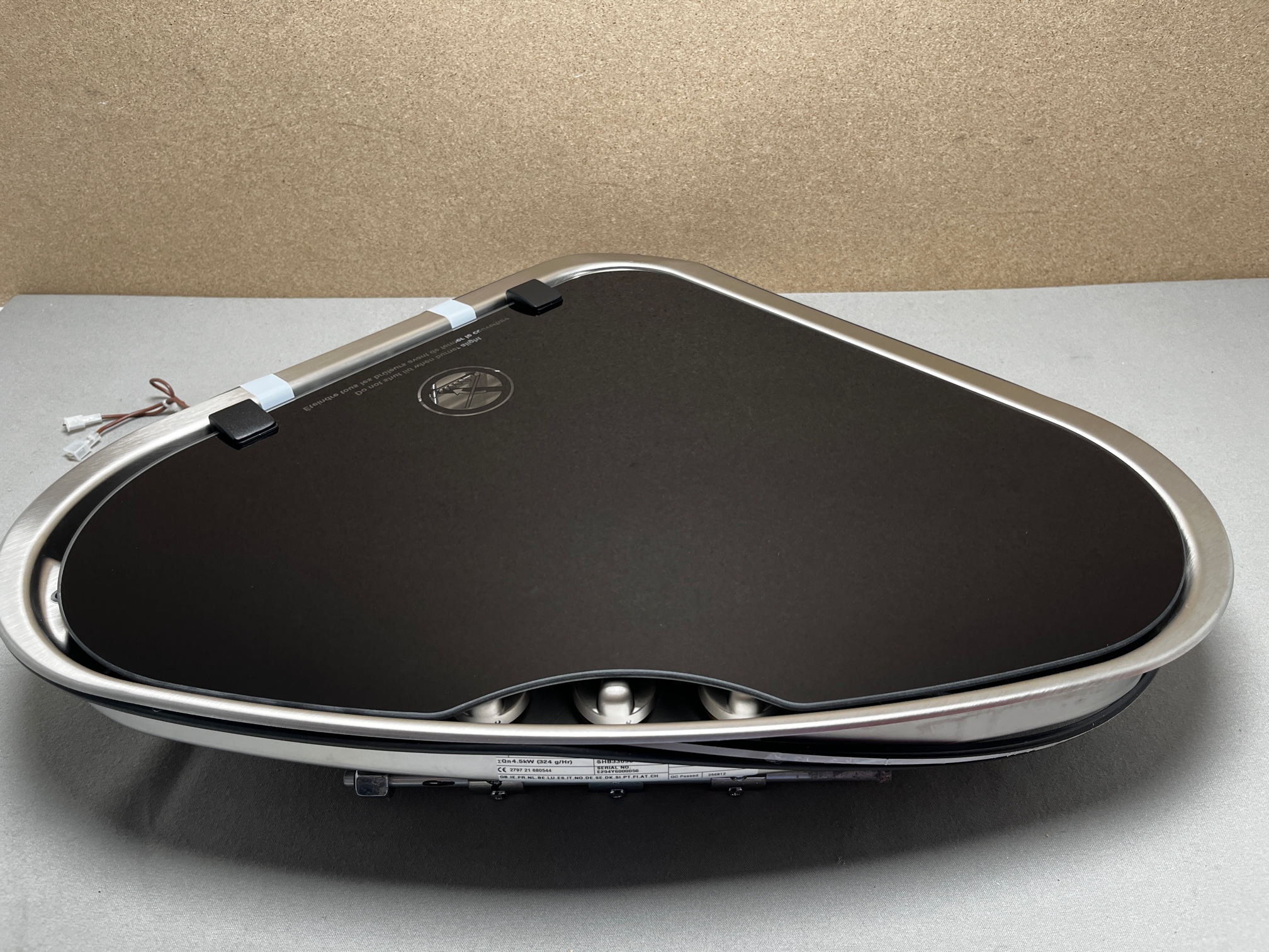 Thetford Series 330 Gaskocher 3-eckig Scharnier links – Bild 5