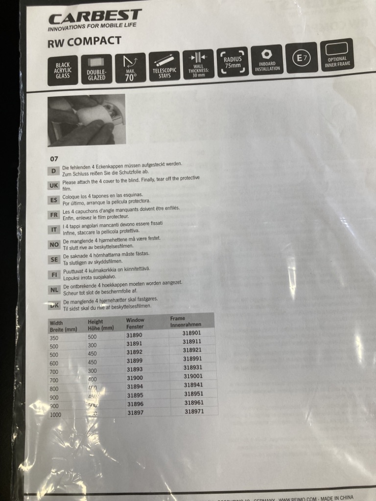 Carbest Ausstellfenster RW Compact mit getönter Acrylverglasung 700x400mm – Bild 5