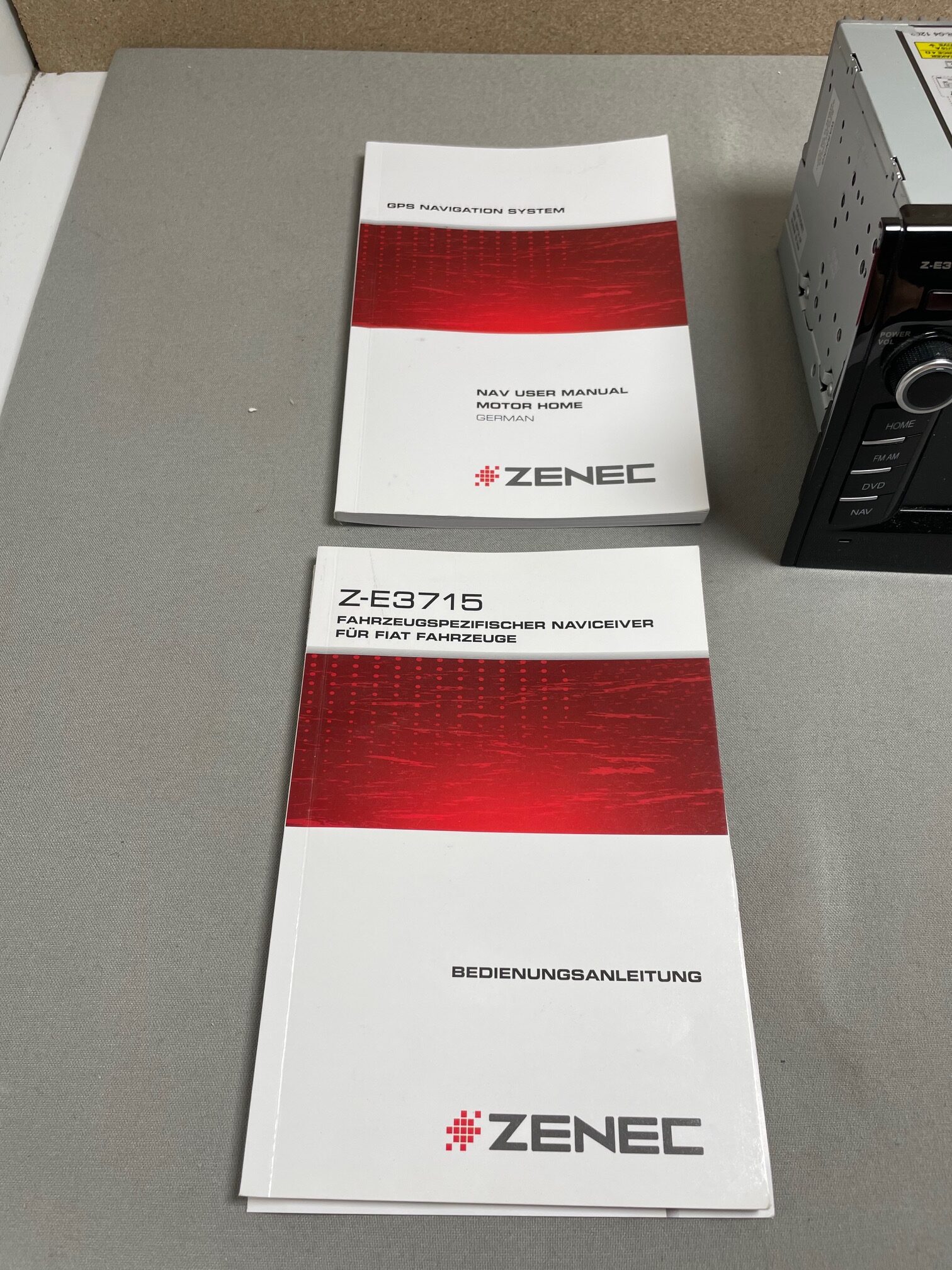 GPS Navigation System inkl. SD Karte , Zenec