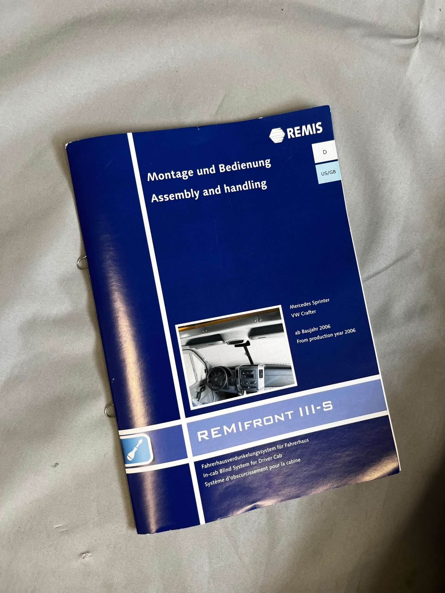 Remis Remifront Verdunklungslösung Fahrerkabine Sprinter/VW Crafter >2006 rechts