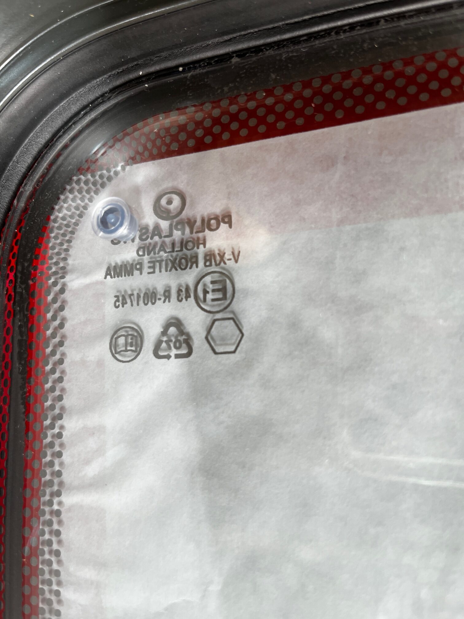 Dometic Fenster S4 600x560 Ausstellfenster