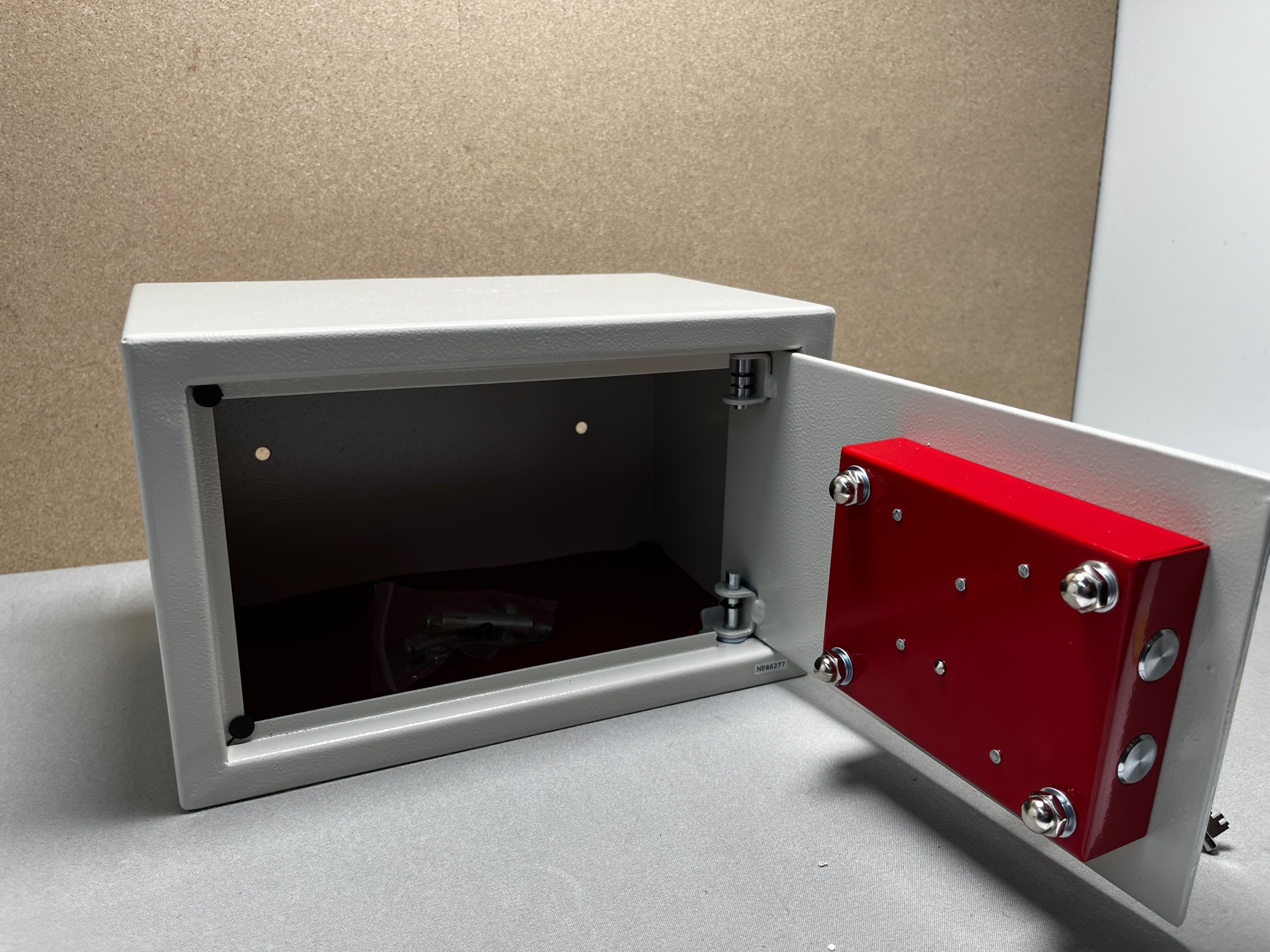 Tresor für Wohnmobil 31x20x20 mit 2 Schlüsseln