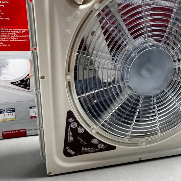 Fiamma Turbo Vent Premium Chrystal Dachhaube mit 12V Motor