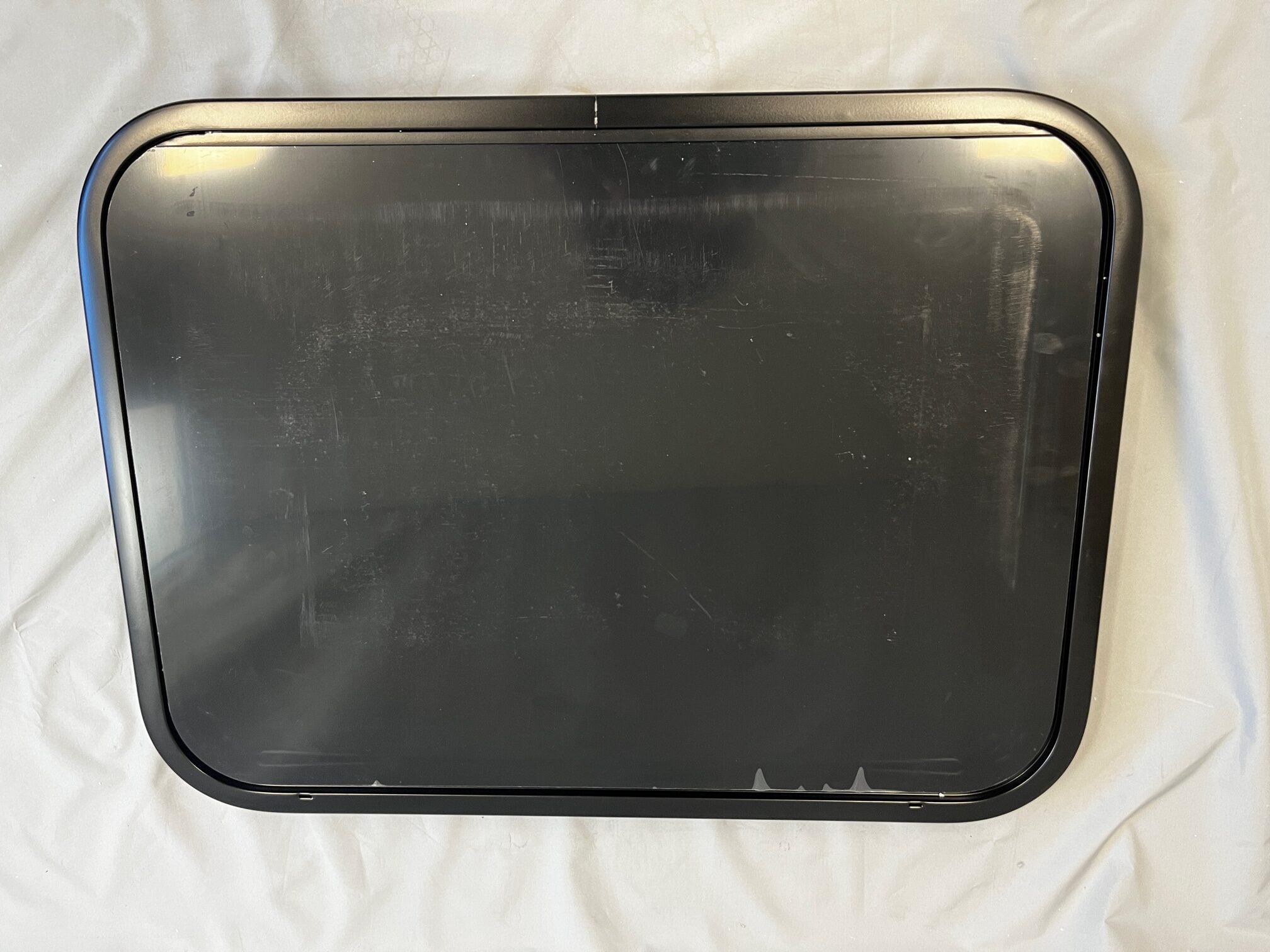 Dometic S7P Fenster mit gewölbter Außenfläche 700x510