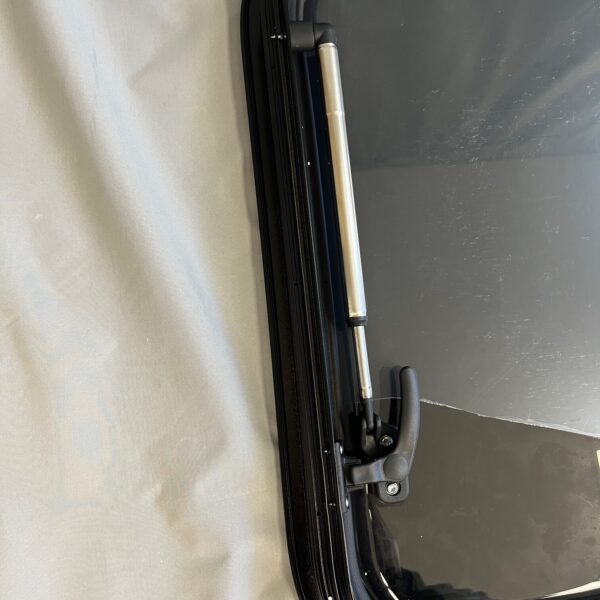 Dometic S7P Fenster mit gewölbter Außenfläche 700x510