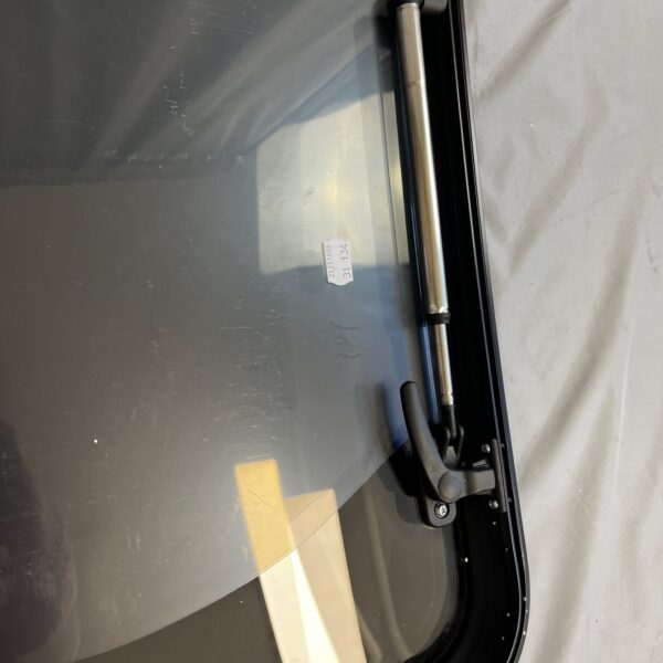 Dometic S7P Fenster mit gewölbter Außenfläche 700x510