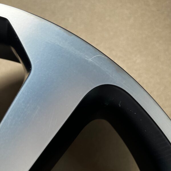 Alufelge 18`` Niesmann & Bischoff Emblem Ice Black 7,5Jx18H2