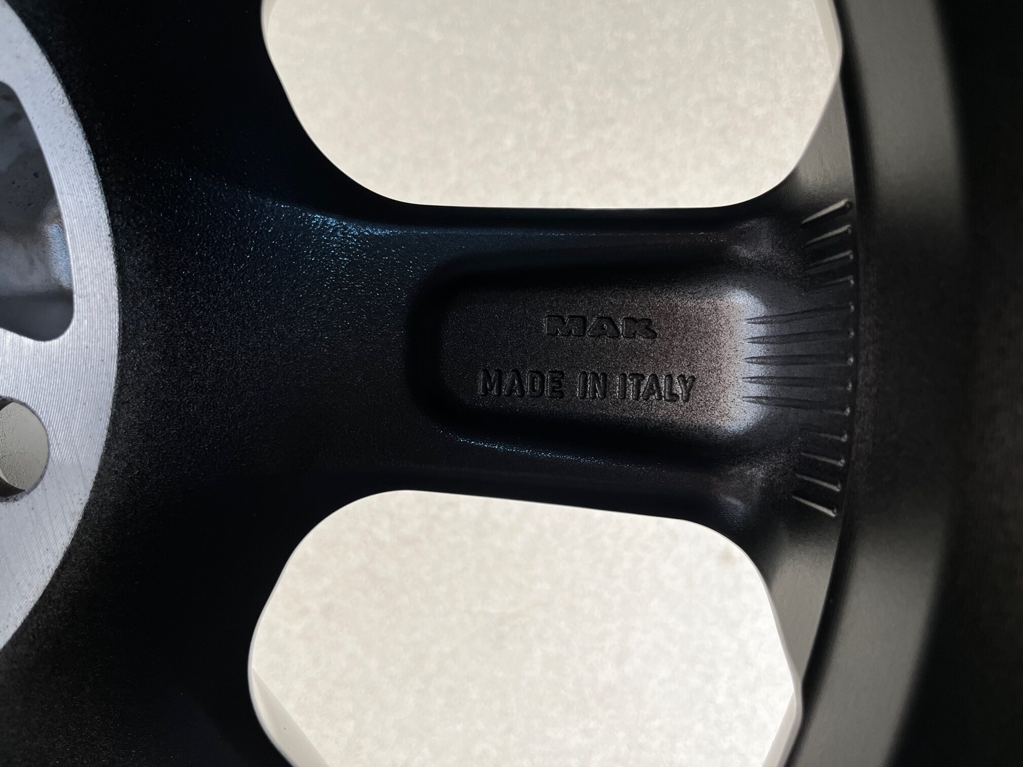 Alufelge 18`` Niesmann & Bischoff Emblem Ice Black 7,5Jx18H2 NEU