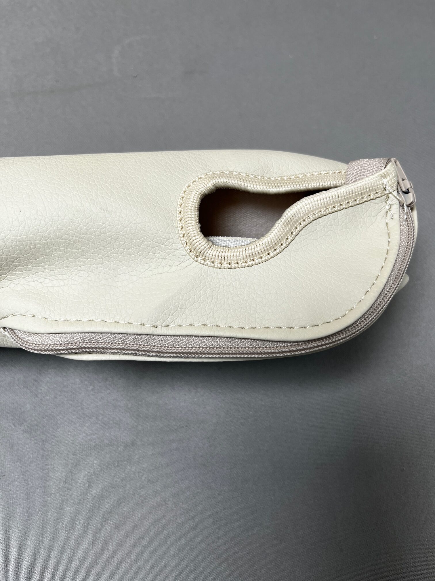 Reimo Armlehnenbezug rechts Kunstleder Ducato 250 beige 592353