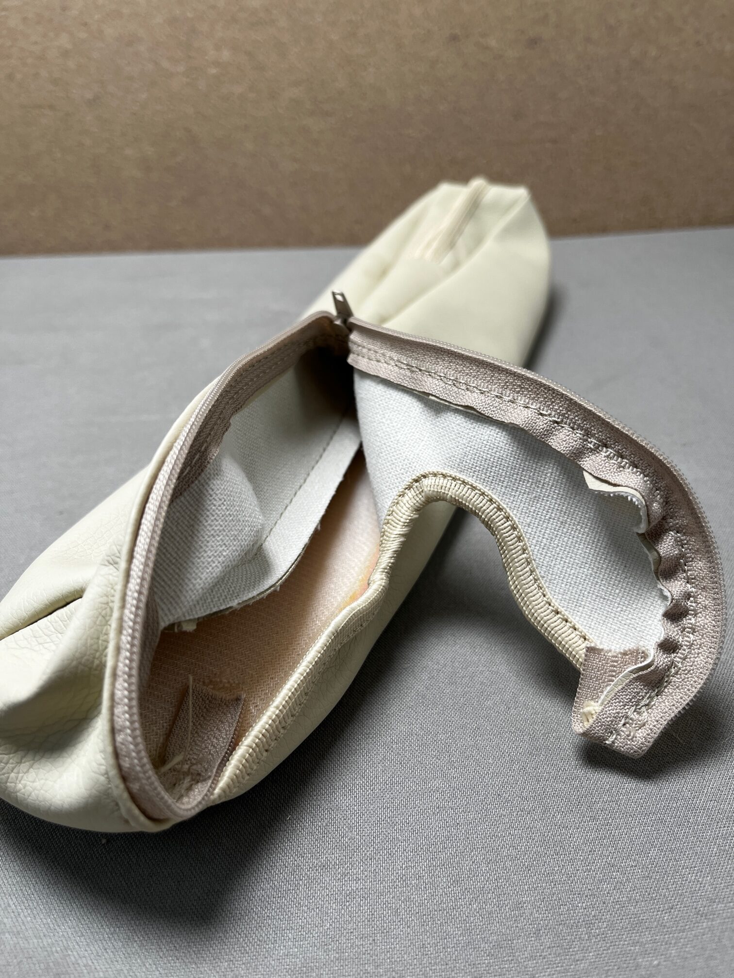 Reimo Armlehnenbezug rechts Kunstleder Ducato 250 beige 592353