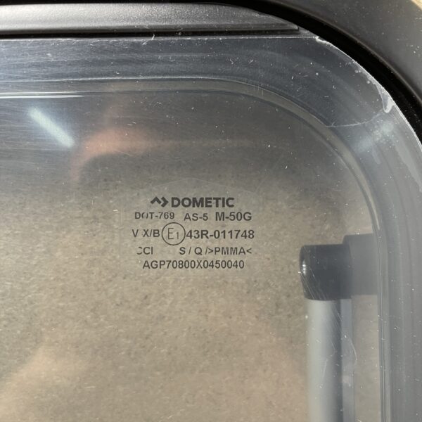 Dometic Ausstellfenster S7P 800x450mm schwarz