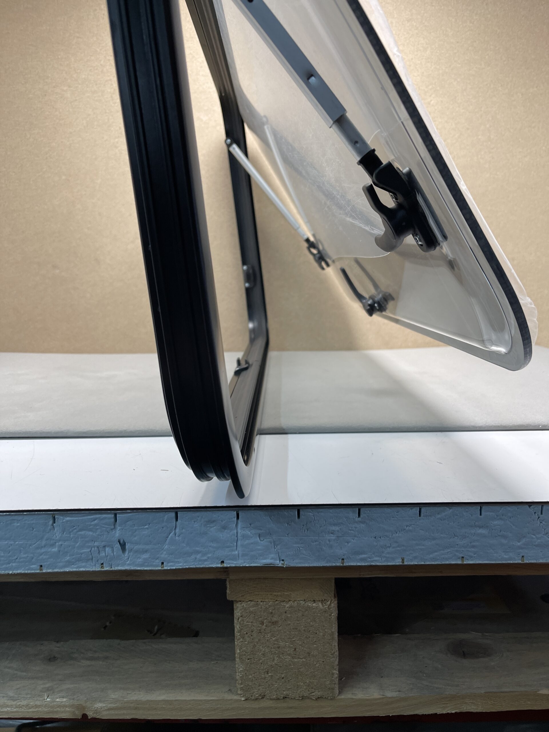 Dometic Ausstellfenster S7P 800x450mm schwarz