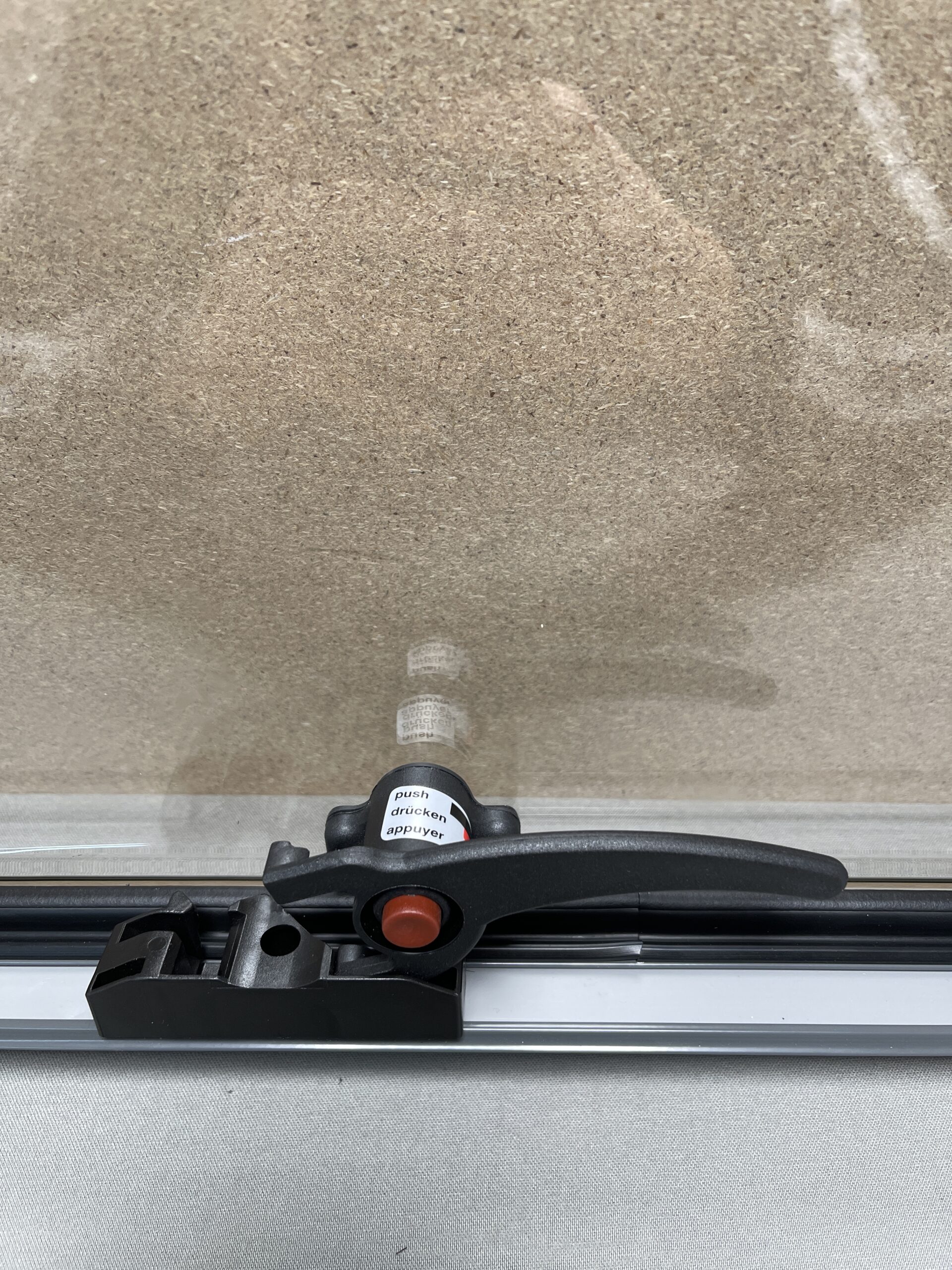 Dometic Ausstellfenster 1000x600 mm Anthrazit mit Zentralverriegelung