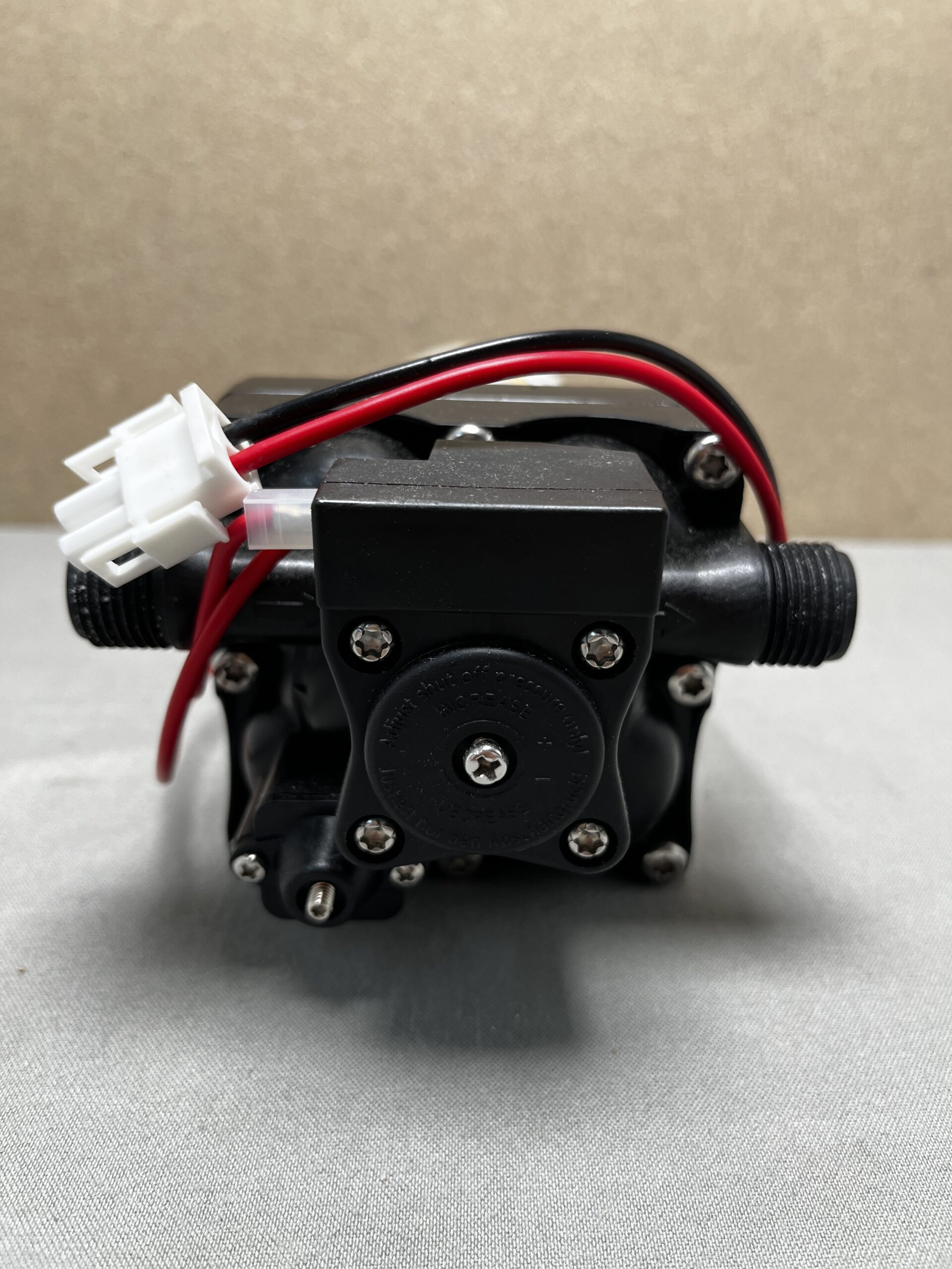 Lilie Membranpumpe Trinkwassersystem Softserie LP4144 12 Volt 11,3l/min. 3,1 bar