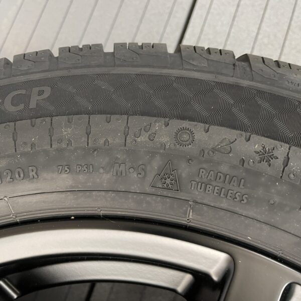 Continental VanContact Camper Kompletträder 255/55 R18 CP schwarz 4 Stück