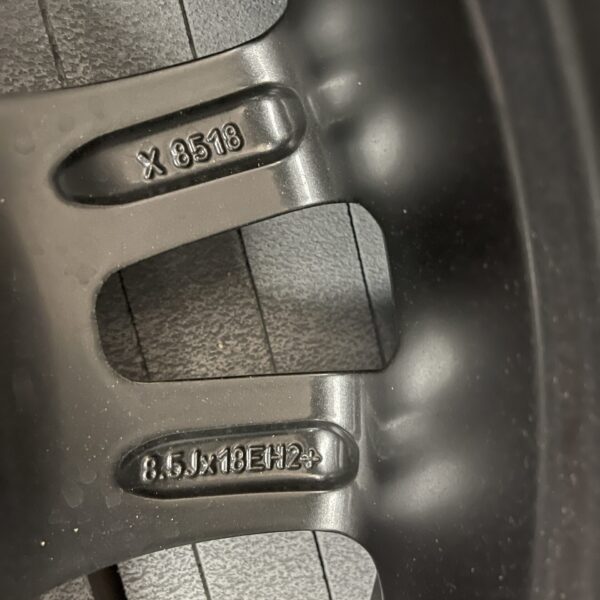 Continental VanContact Camper Kompletträder 255/55 R18 CP schwarz 4 Stück