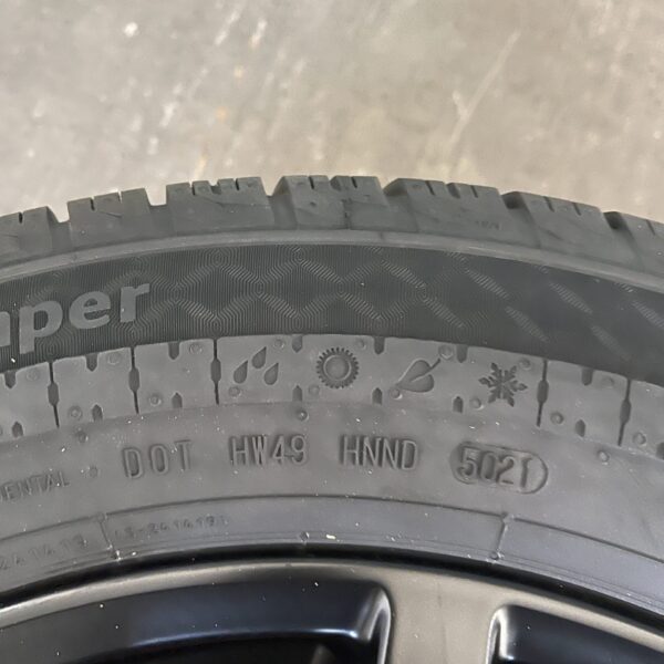 Continental VanContact Camper Kompletträder 255/55 R18 CP schwarz 4 Stück