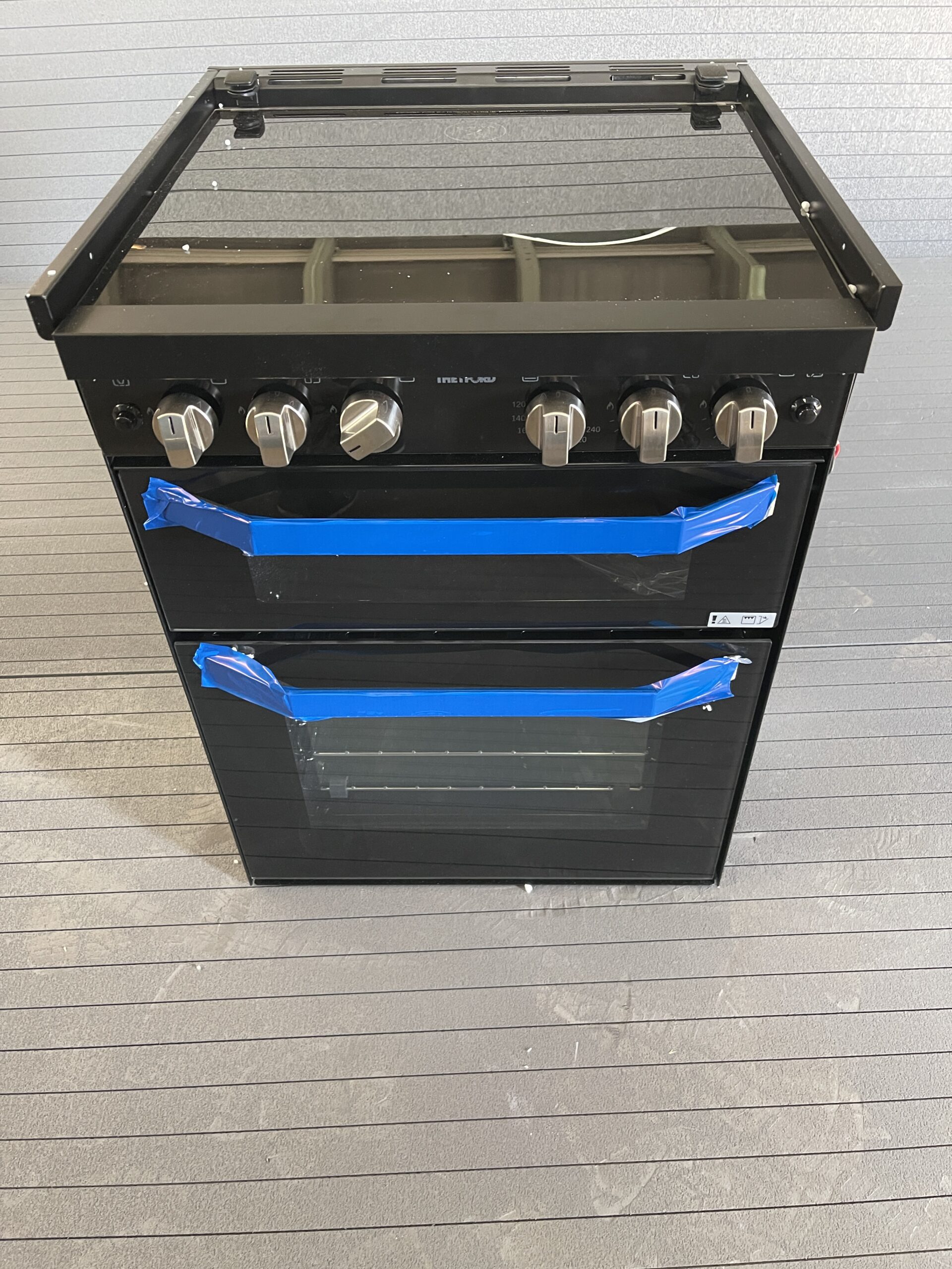 Thetford Backofen mit Kocher K1520 - Gas