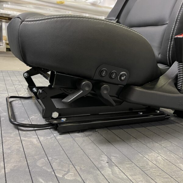 Aguti Automotiv GIS Lounge, Beifahrersitz GS 290 ECE