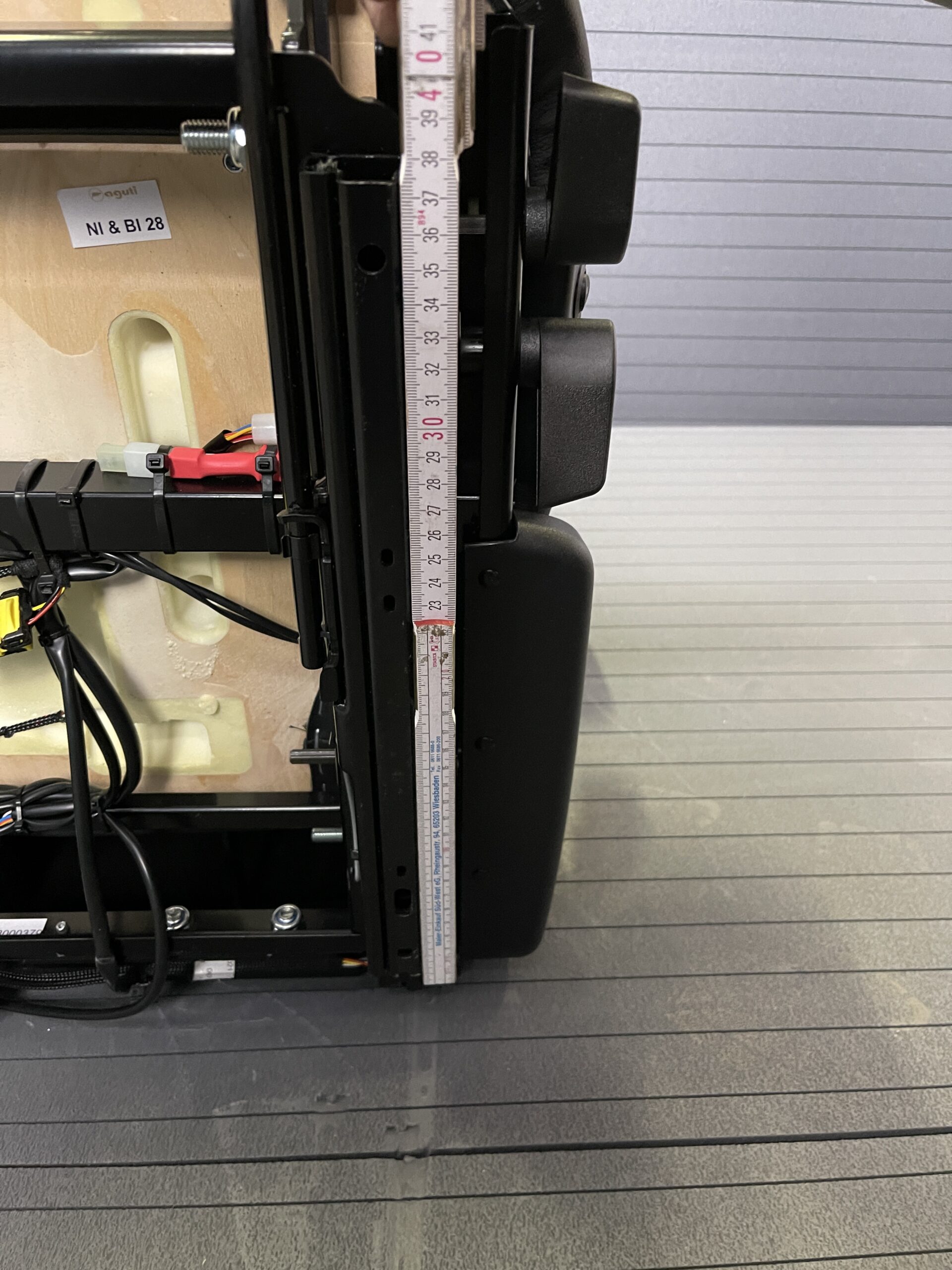 Aguti Automotiv GIS Lounge, Beifahrersitz GS 290 ECE