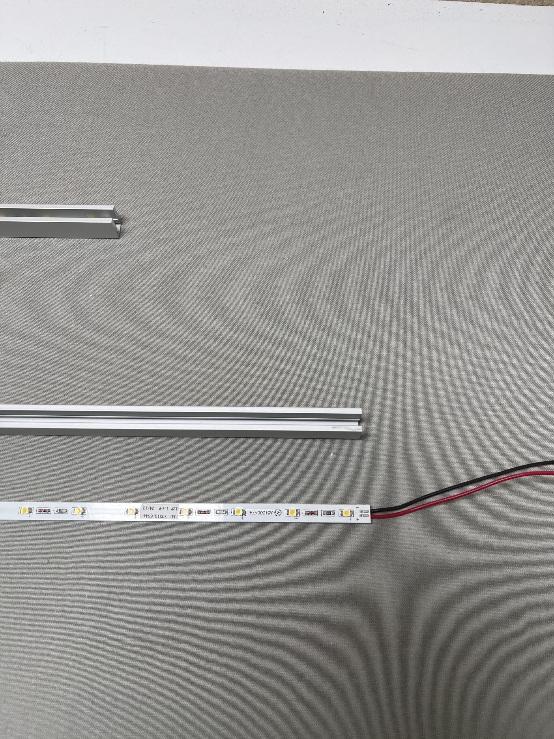 Dometic Light System LED mit U-Profil Alu 5er Set 550x10x15mm