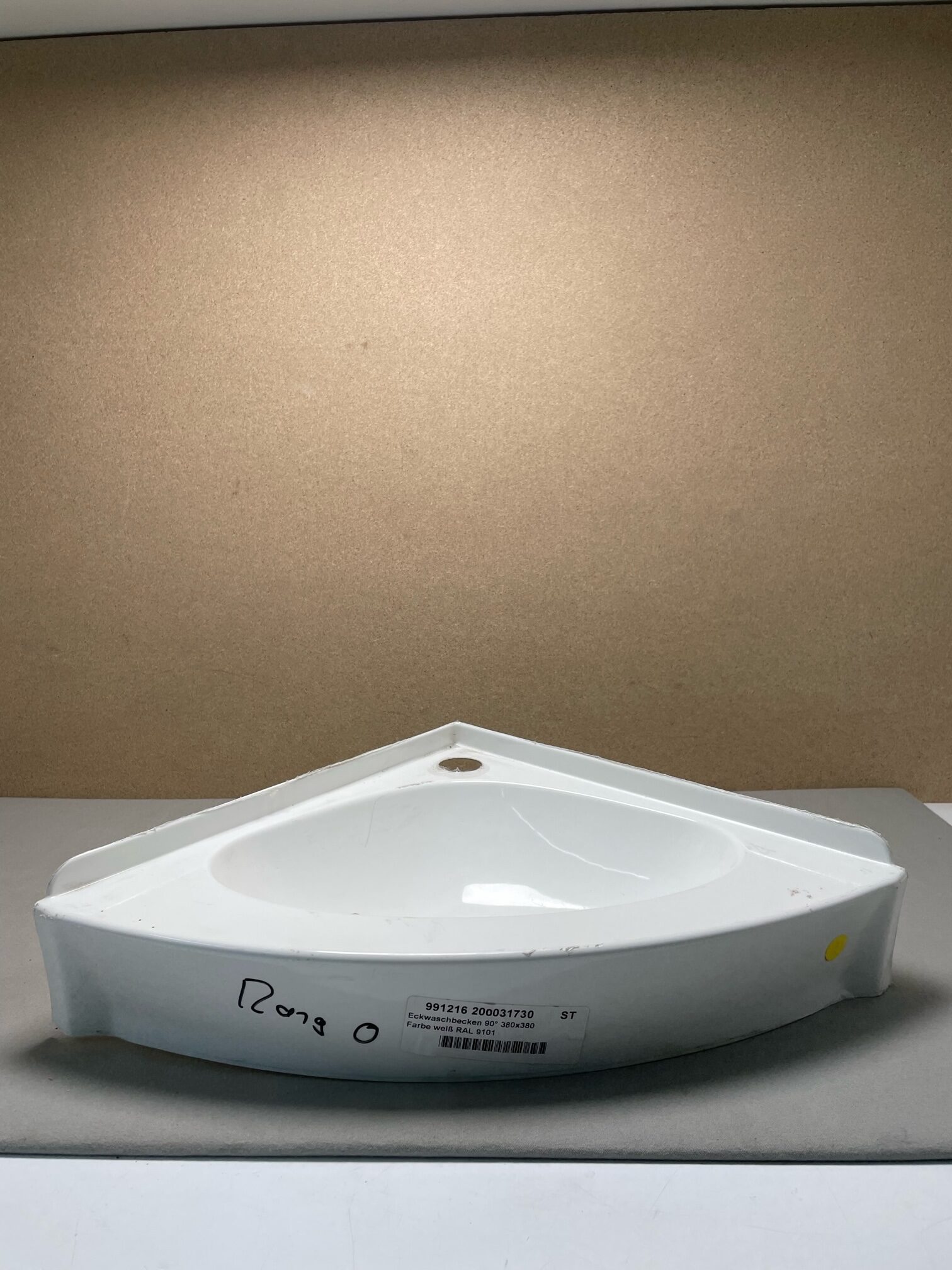 Eckwaschbecken 90°, weiß, RAL 9101, 380 x 380mm