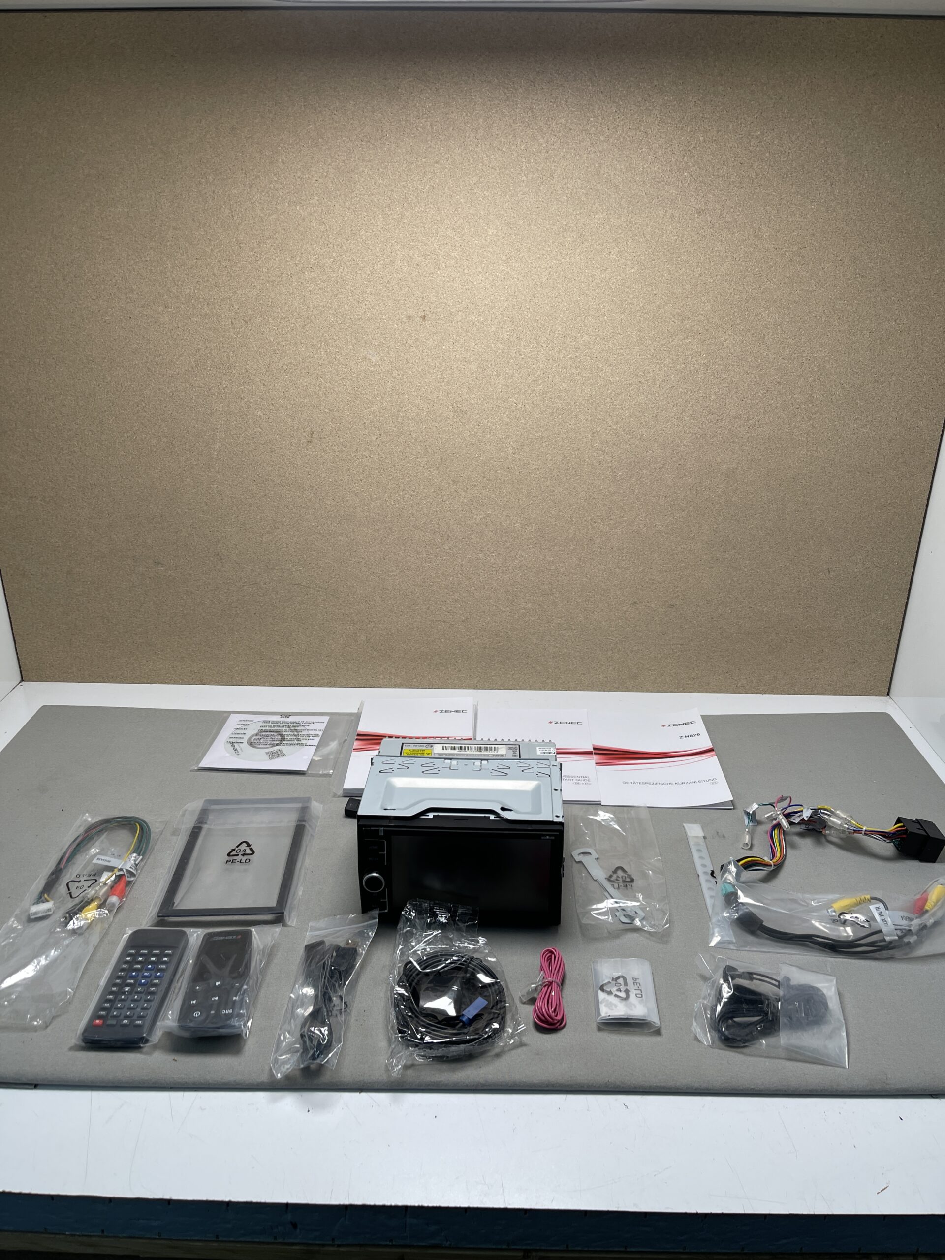 Zenec Z-N720 Naviceiver