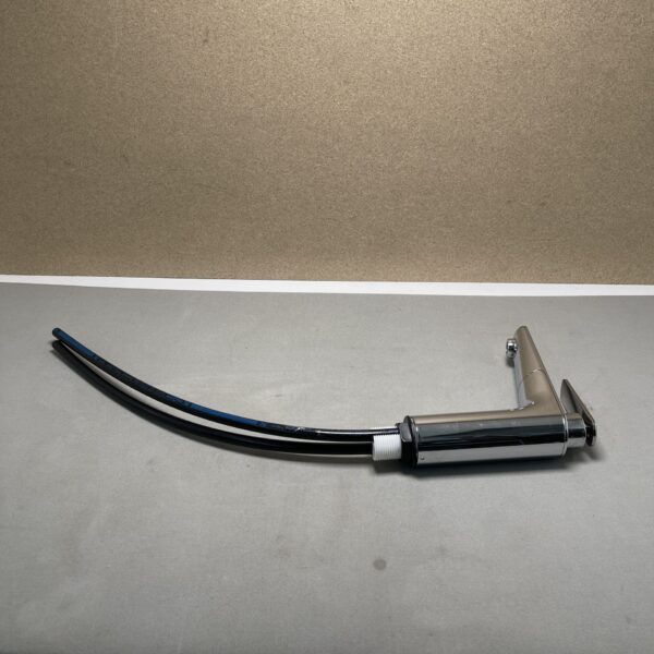 Wasserhahn verchromt mit Anschlussschläuchen, für Wohnmobil