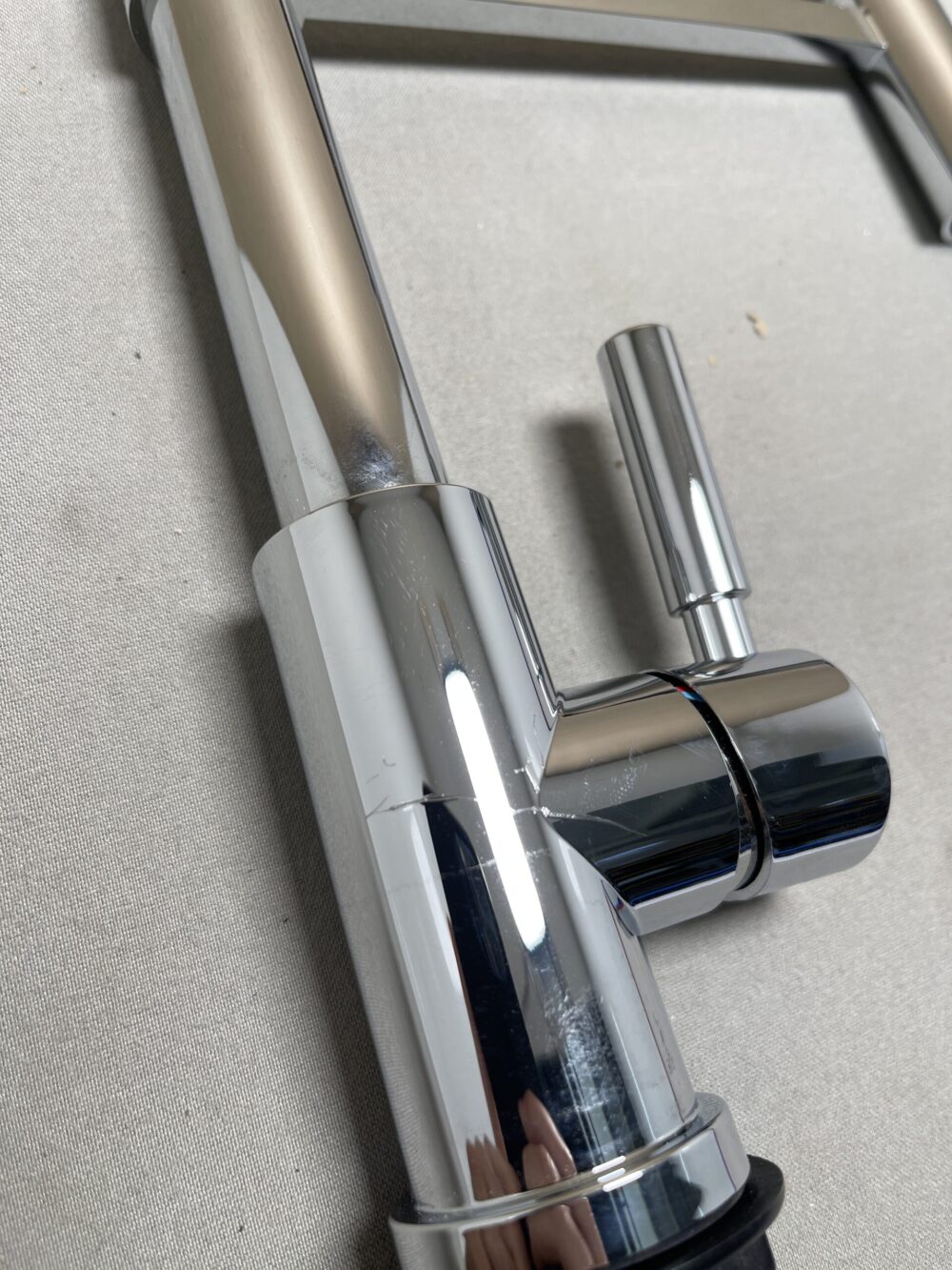 Wasserhahn Misch-Batterie EHM Keramik verchromt mit Anschlussschläuchen, für Wohnmobil