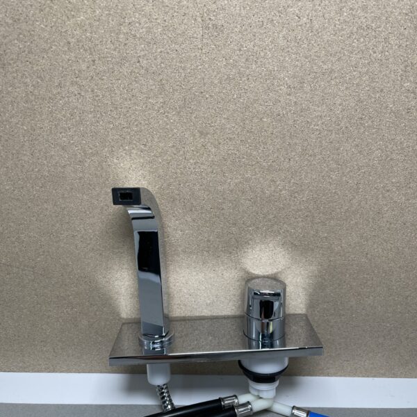 Wasserhahn verchromt mit Anschlussschläuchen, für Wohnmobil