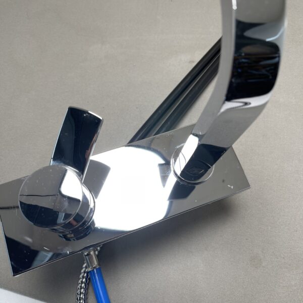 Wasserhahn verchromt mit Anschlussschläuchen, für Wohnmobil