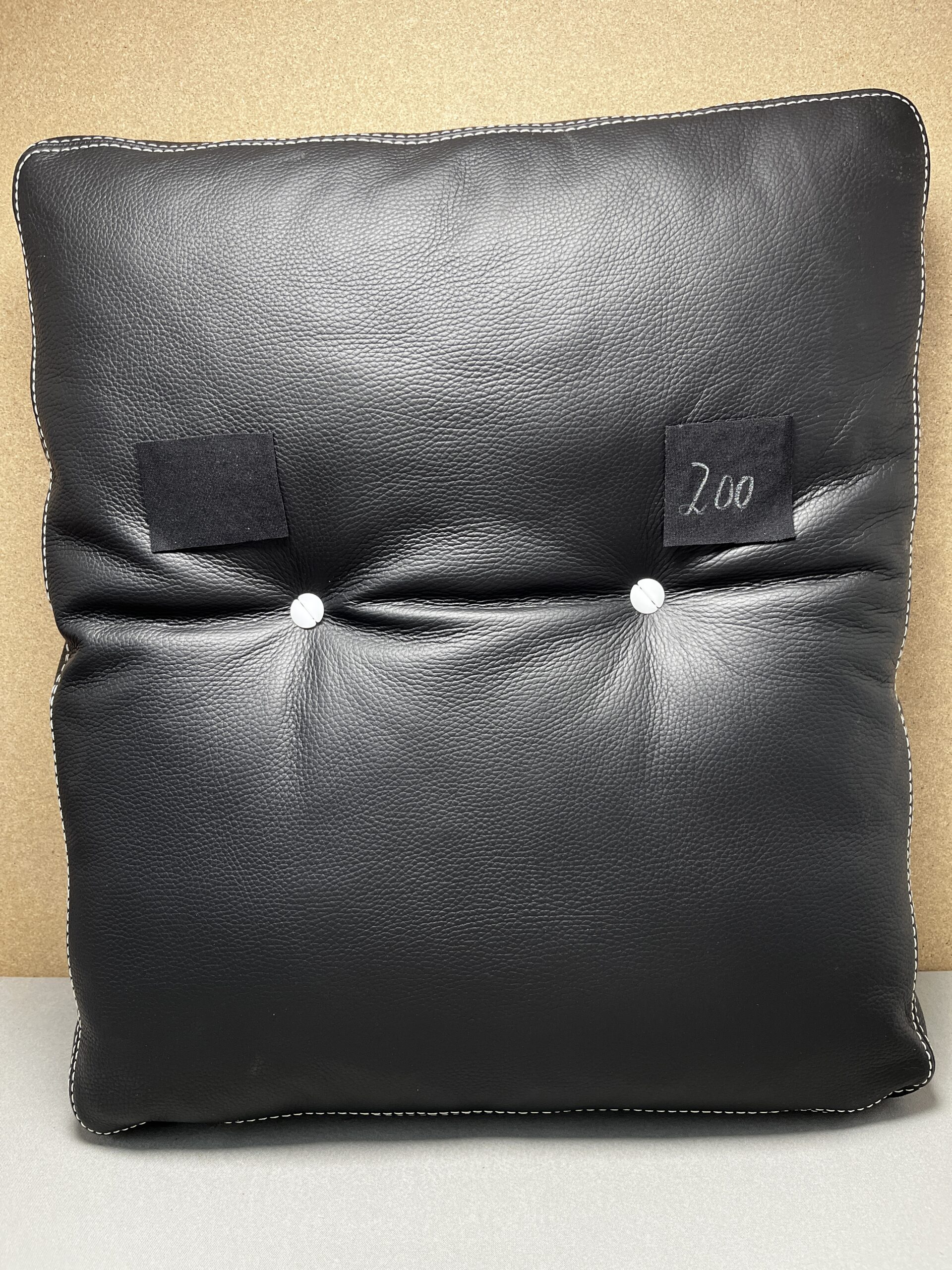 Niesmann & Bischoff Klassik Echtlederkissen schwarz 50x58x7cm