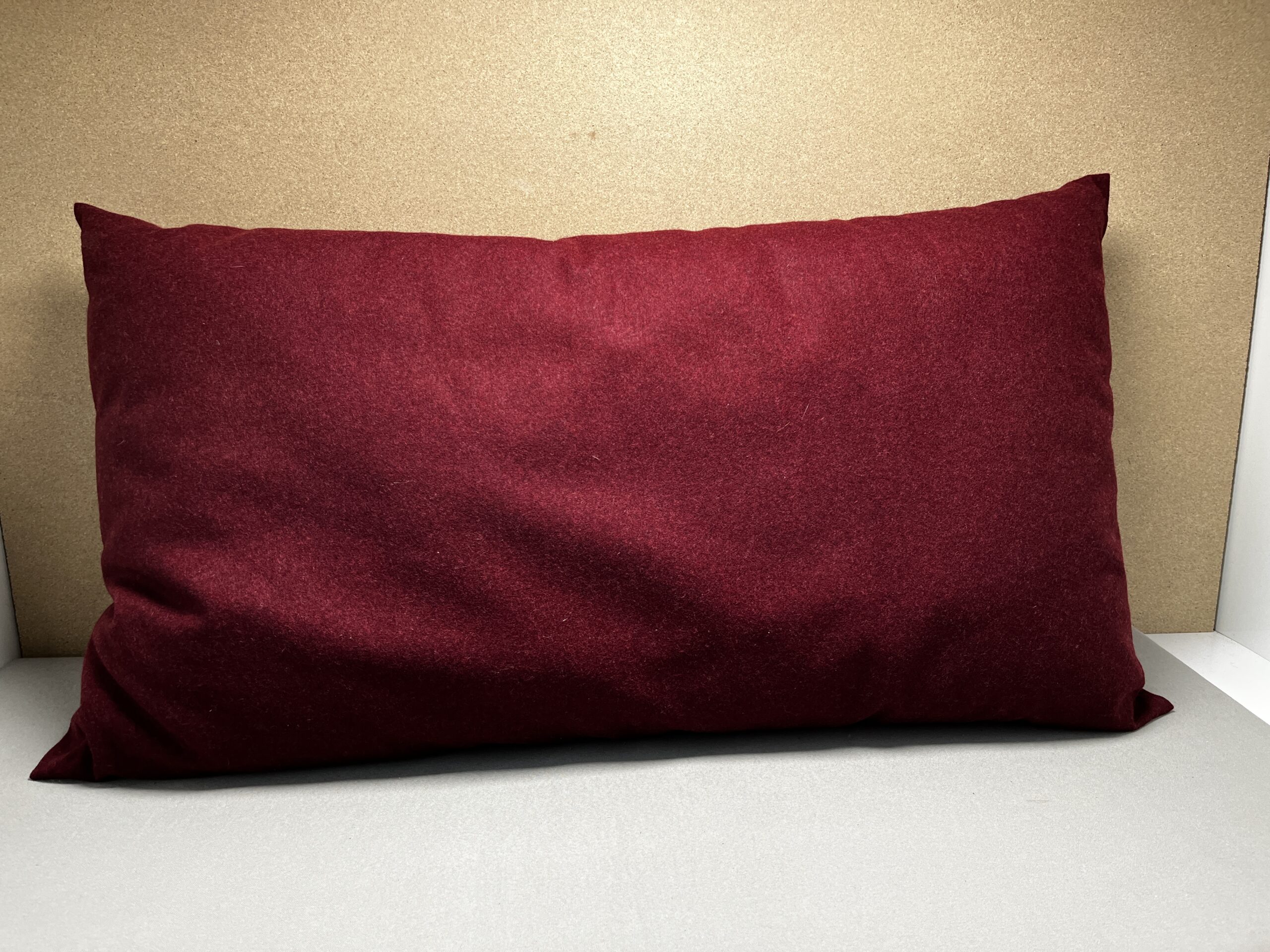 Niesmann & Bischoff Kissensatz mit Klett Weinrot Filz NB30 6.9Q 7.4E Modern