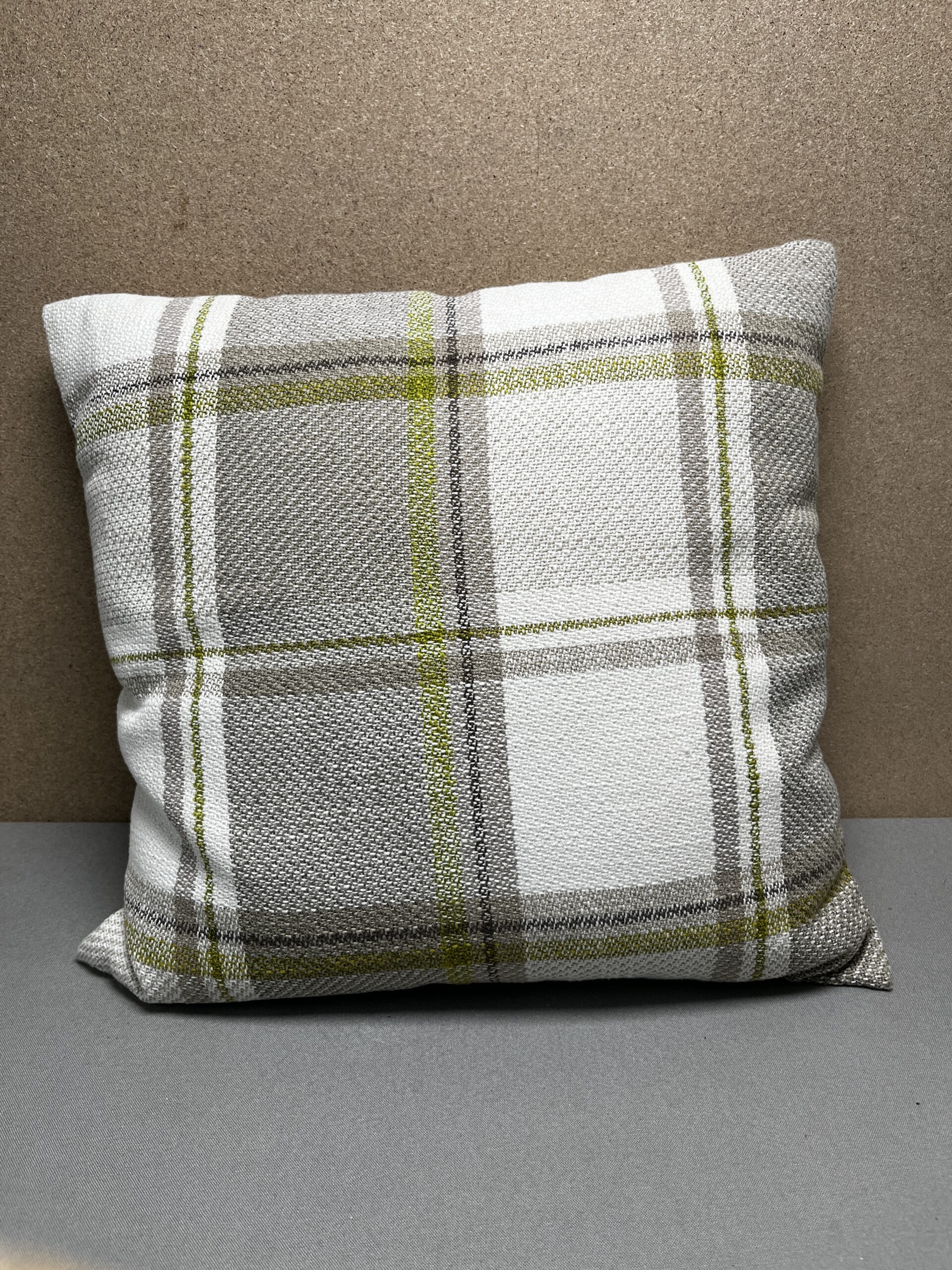 Niesmann & Bischoff Kissen Zierkissen kariert Tartan Hellgrau Weiß Apfelgrün 38x38cm
