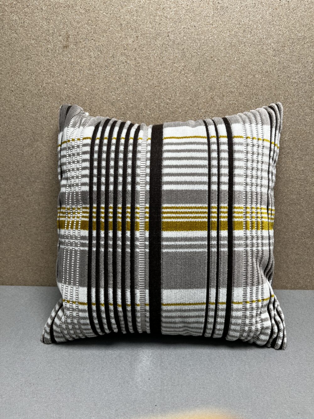 Niesmann & Bischoff Kissen Zierkissen kariert Tartan Hellgrau Weiß Apfelgrün 38x38cm