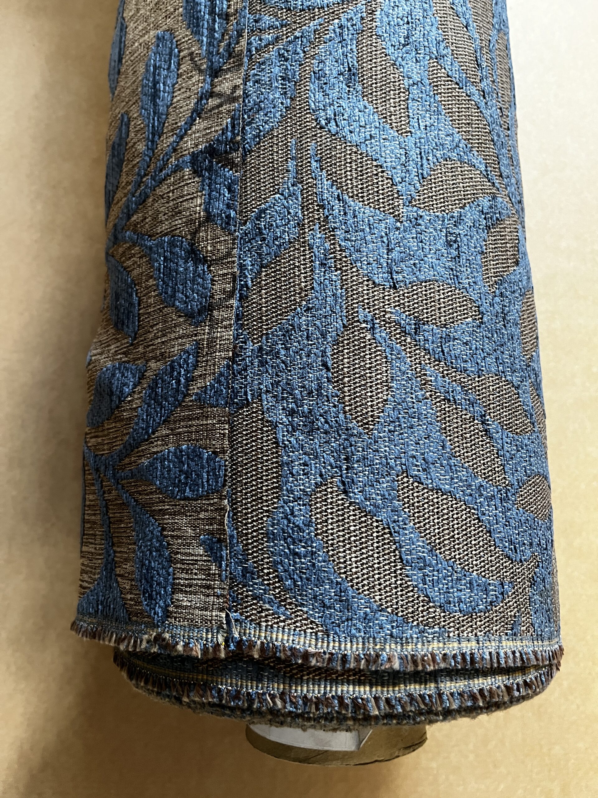 Ega 4000 Meterware Kissenstoff Dekostoff braun/grau blau Blumen Breite 140cm 10 Meter