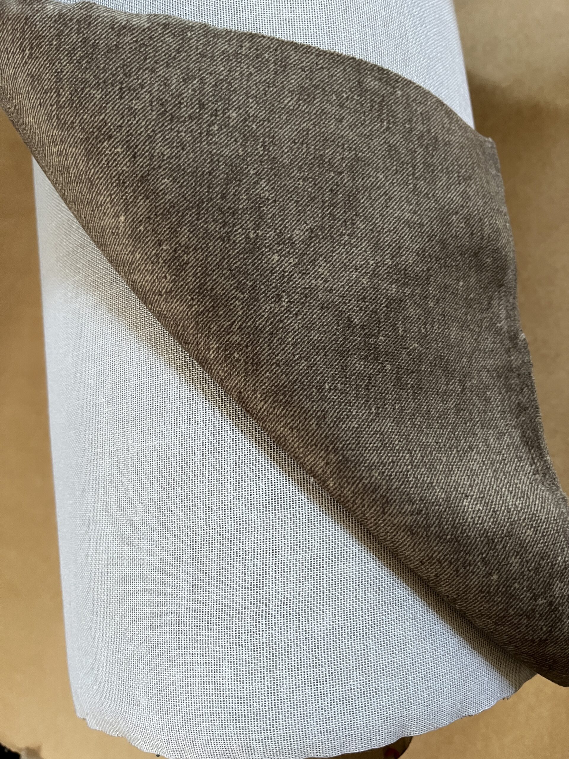 Tecon Malta Col. 101 AtacamaMeterware Polsterstoff Dekostoff braun hellgrau Breite 140cm 10 Meter