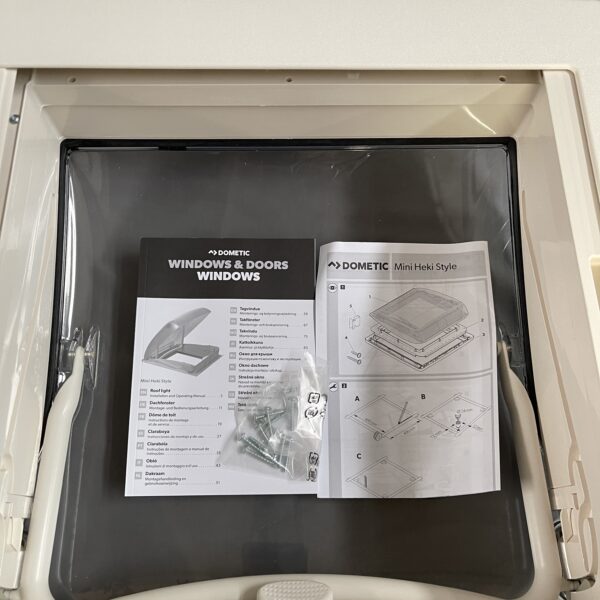 Dometic Mini Heki, Dachhaube für Ausschnitt 40 x 40 cm ohne Zwangsbelüftung