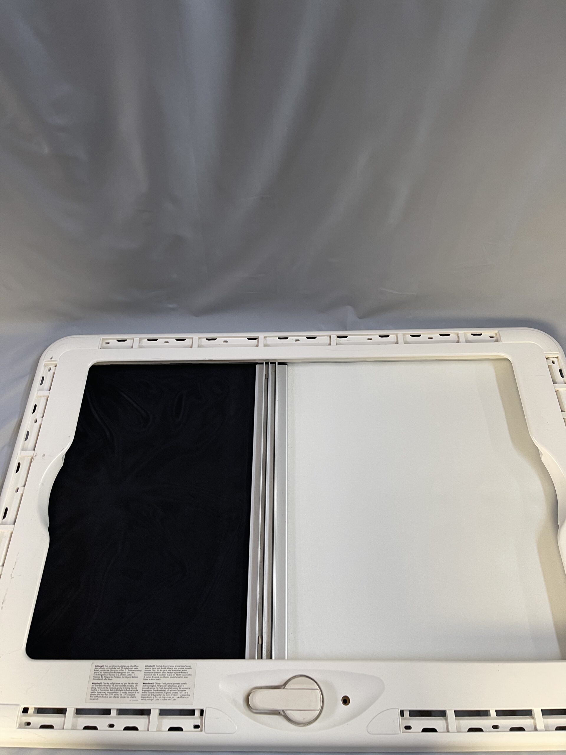 Dometic Heki 1 Innenrahmen für Dachhaube mit Gitter ohne Schrauben