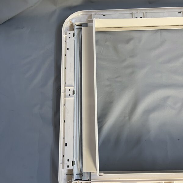 Dometic  Innenrahmen für Heki 3 Dachhaube ohne Kurbel, Gitter, Schrauben