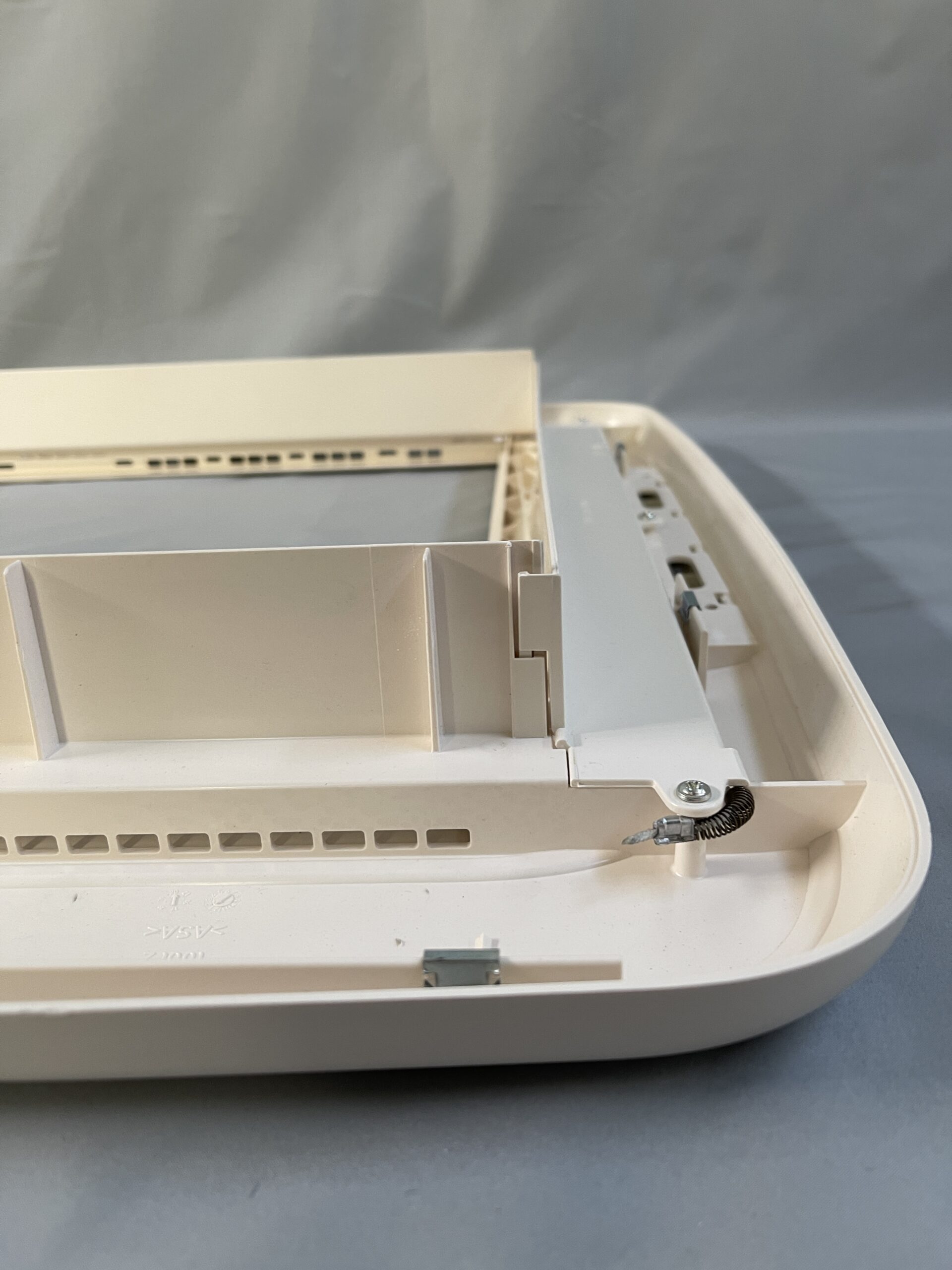 Dometic Midi Heki, Innenrahmen für Dachhaube für Ausschnitt 70 x 50 cm