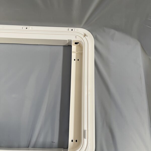 Dometic Heki 3 Außenrahmen für Dachhaube ohne Anbauteile RAL9001