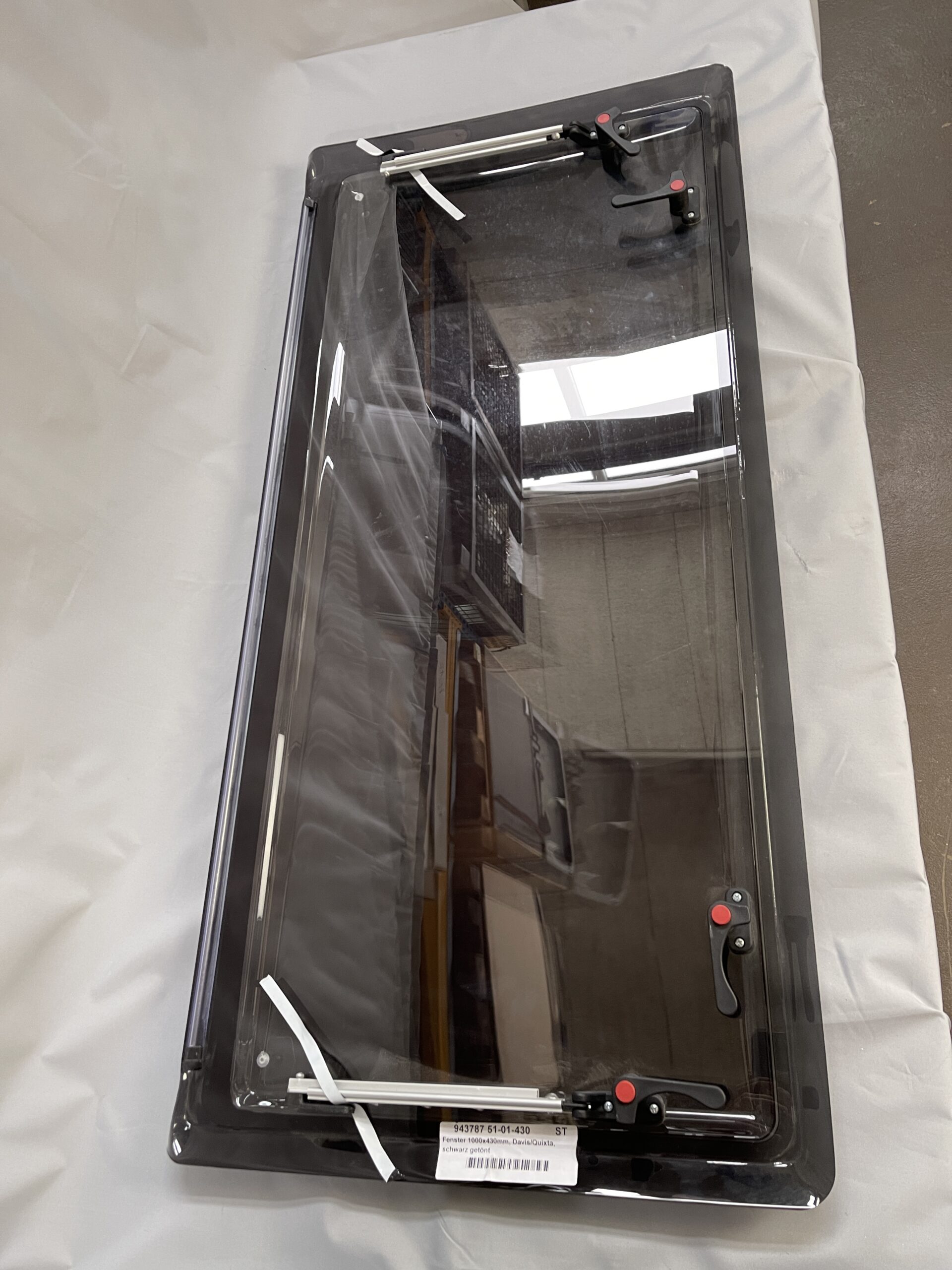 Ersatzscheibe Ausstellfenster 1000x430 schwarz getönt