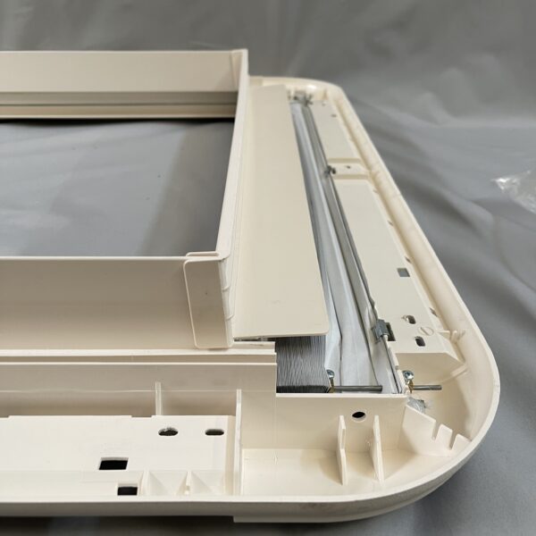 Dometic Heki 3 Innenrahmen für Dachhaube mit Abdeckklappen