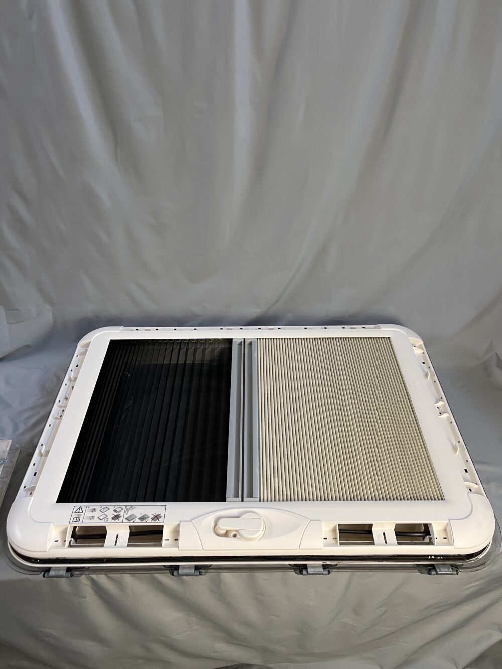 Dometic Heki 3 Dachhaube ohne Befestigungsmaterial