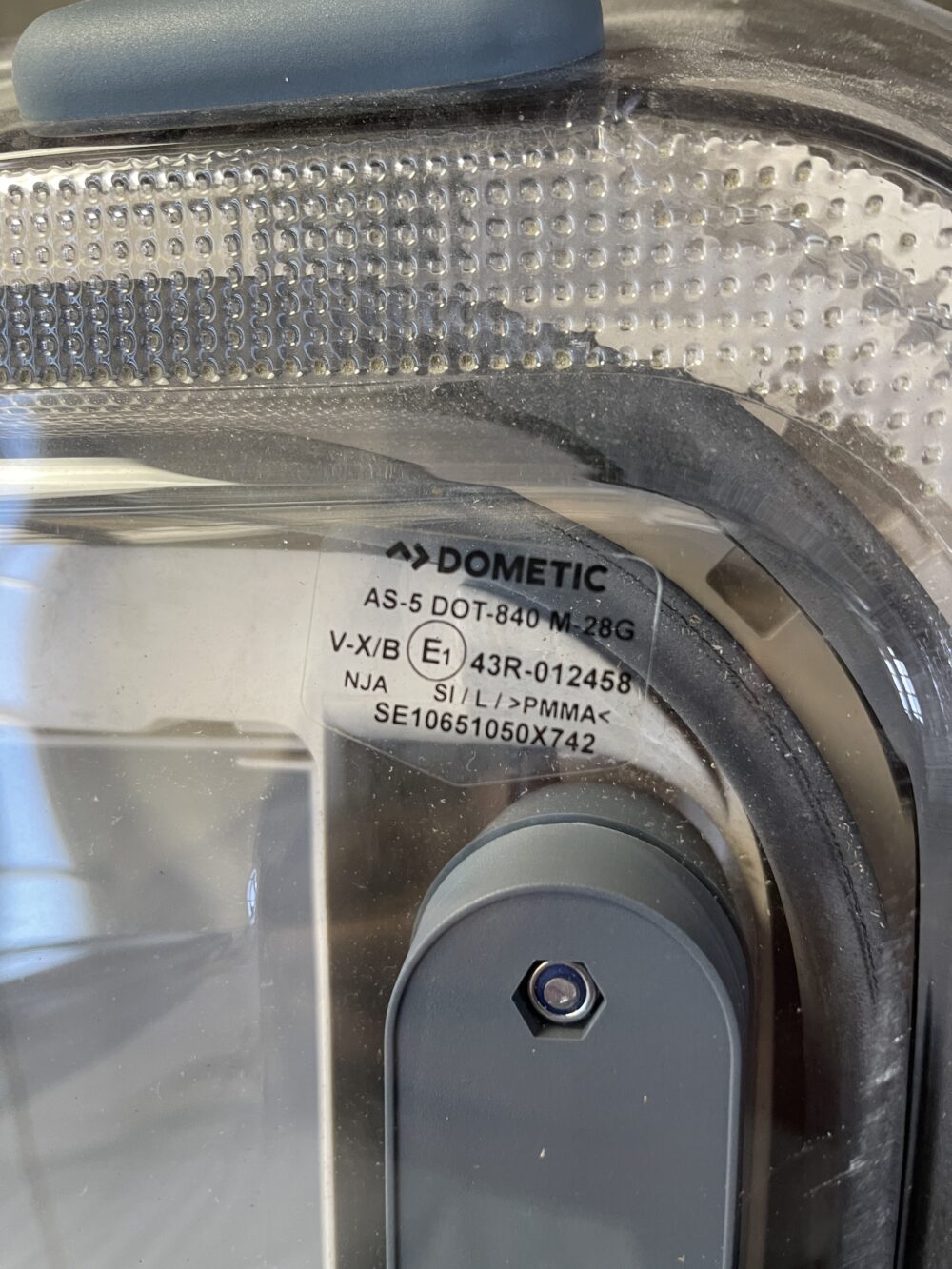 Dometic Heki 3 Dachhaube ohne Befestigungsmaterial