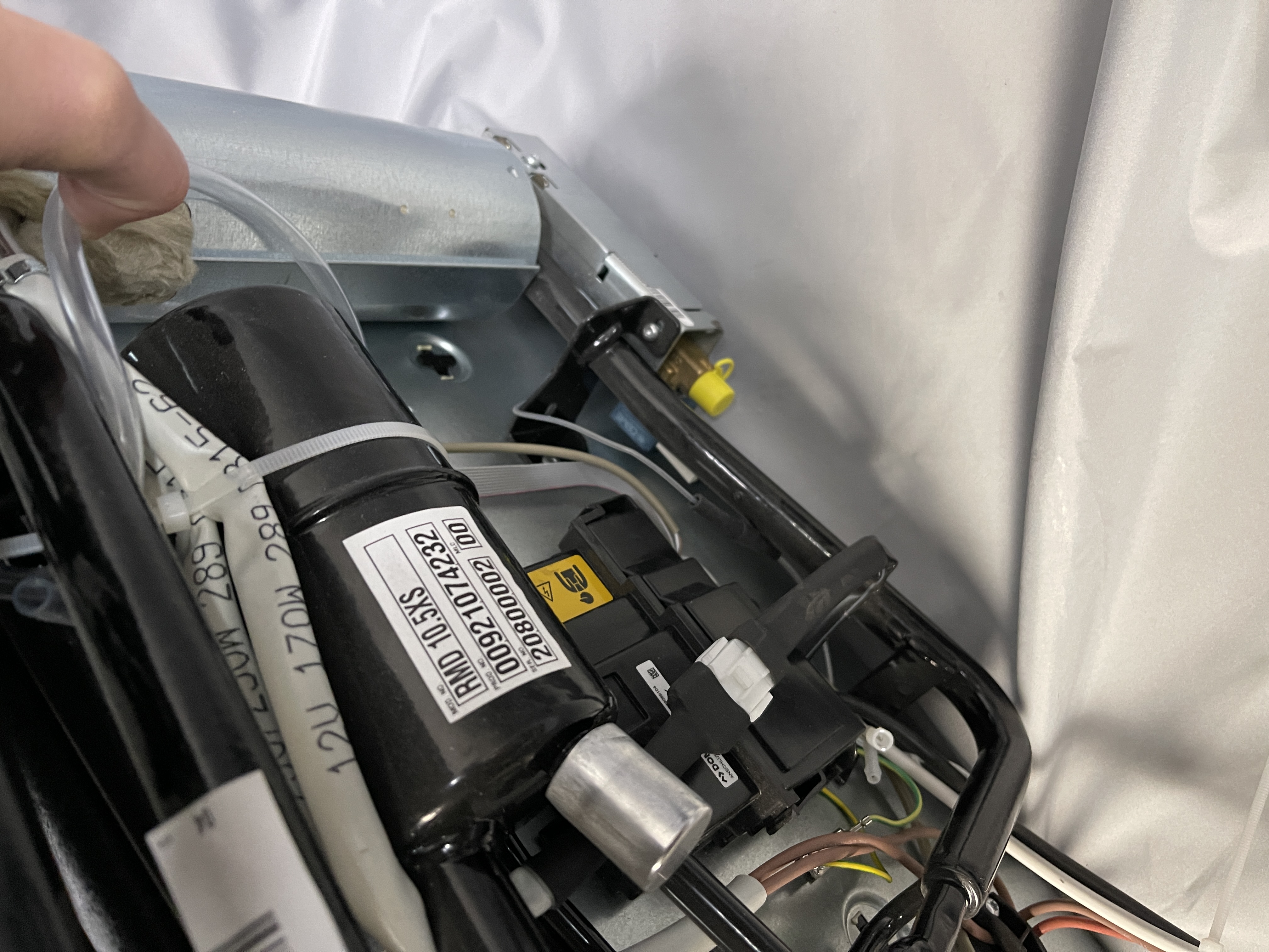 Absorberkühlschrank Dometic RMD 10.5XS Kühlschrank mit Gefrierfach 10-Series