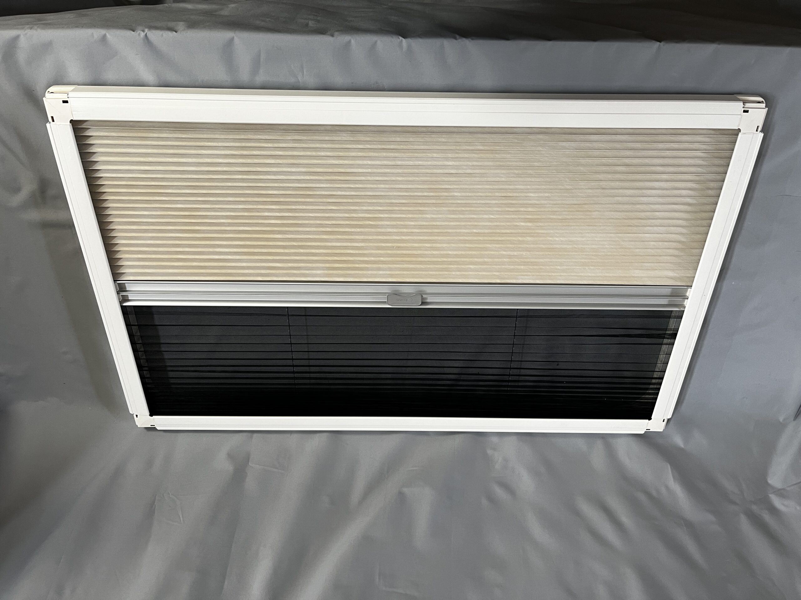 Remis Kombi-Rollo Verdunklung und Fliegenschutz ca. 1050x650 mm